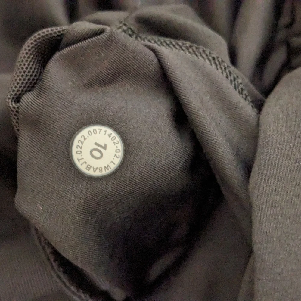 EUC! Lululemon Court Rival Skirt In Black Size 10 - Picture 11 of 16